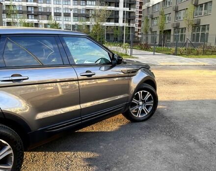 Серый Ленд Ровер Рендж Ровер Эвок, объемом двигателя 2 л и пробегом 156 тыс. км за 20000 $, фото 5 на Automoto.ua