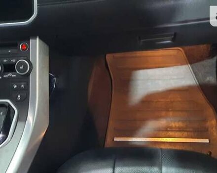 Серый Ленд Ровер Рендж Ровер Эвок, объемом двигателя 2 л и пробегом 126 тыс. км за 24850 $, фото 23 на Automoto.ua