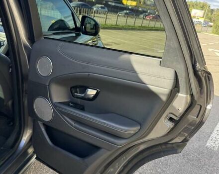 Сірий Ленд Ровер Рендж Ровер Евок, об'ємом двигуна 2 л та пробігом 177 тис. км за 20250 $, фото 19 на Automoto.ua