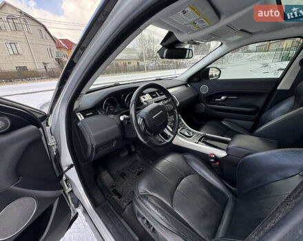 Сірий Ленд Ровер Рендж Ровер Евок, об'ємом двигуна 2 л та пробігом 89 тис. км за 18500 $, фото 39 на Automoto.ua