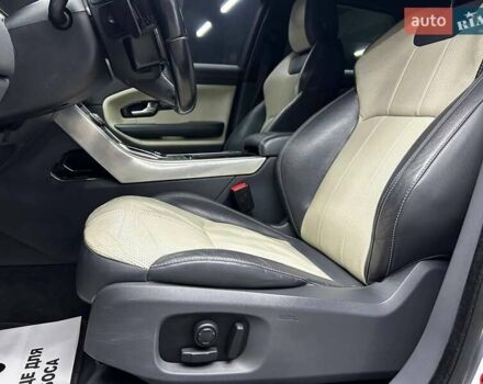 Серый Ленд Ровер Рендж Ровер Эвок, объемом двигателя 2 л и пробегом 158 тыс. км за 18800 $, фото 13 на Automoto.ua