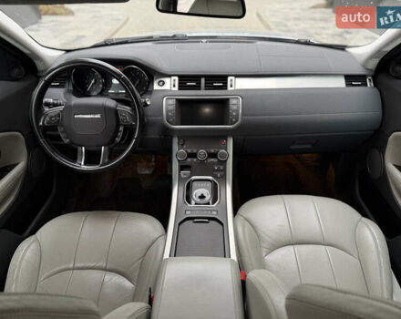 Серый Ленд Ровер Рендж Ровер Эвок, объемом двигателя 2 л и пробегом 125 тыс. км за 16000 $, фото 12 на Automoto.ua