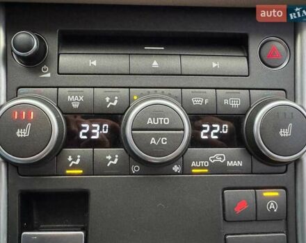 Сірий Ленд Ровер Рендж Ровер Евок, об'ємом двигуна 2 л та пробігом 142 тис. км за 18990 $, фото 24 на Automoto.ua