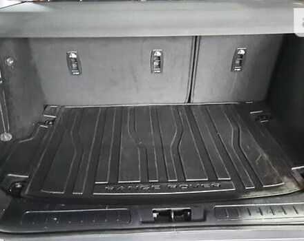 Серый Ленд Ровер Рендж Ровер Эвок, объемом двигателя 2 л и пробегом 126 тыс. км за 24850 $, фото 13 на Automoto.ua