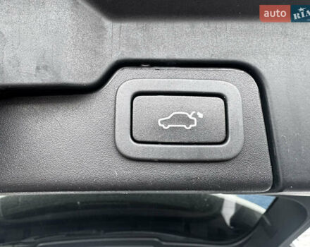 Сірий Ленд Ровер Рендж Ровер Евок, об'ємом двигуна 2 л та пробігом 171 тис. км за 16000 $, фото 18 на Automoto.ua