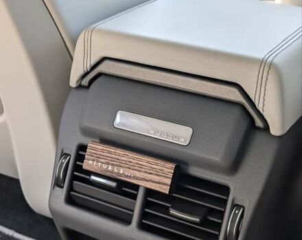 Сірий Ленд Ровер Рендж Ровер Евок, об'ємом двигуна 2 л та пробігом 136 тис. км за 21500 $, фото 26 на Automoto.ua