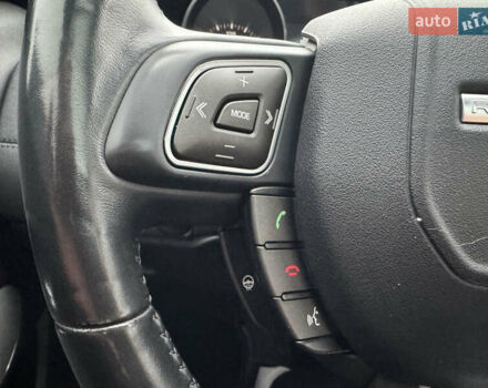 Серый Ленд Ровер Рендж Ровер Эвок, объемом двигателя 2.2 л и пробегом 99 тыс. км за 19999 $, фото 32 на Automoto.ua