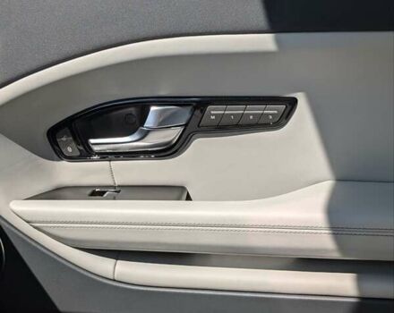 Сірий Ленд Ровер Рендж Ровер Евок, об'ємом двигуна 2 л та пробігом 136 тис. км за 21500 $, фото 23 на Automoto.ua