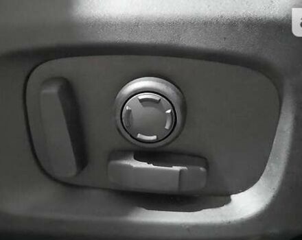 Серый Ленд Ровер Рендж Ровер Эвок, объемом двигателя 2 л и пробегом 126 тыс. км за 24850 $, фото 21 на Automoto.ua