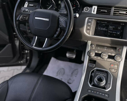 Сірий Ленд Ровер Рендж Ровер Евок, об'ємом двигуна 2 л та пробігом 178 тис. км за 18900 $, фото 16 на Automoto.ua