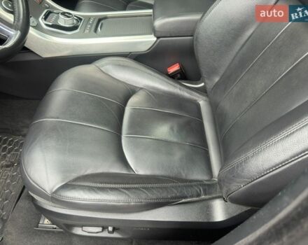 Сірий Ленд Ровер Рендж Ровер Евок, об'ємом двигуна 2.18 л та пробігом 104 тис. км за 19500 $, фото 13 на Automoto.ua