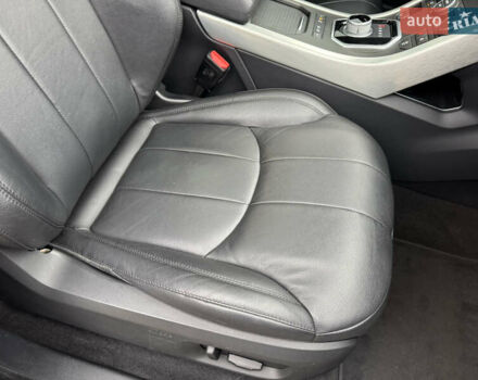 Серый Ленд Ровер Рендж Ровер Эвок, объемом двигателя 2.2 л и пробегом 99 тыс. км за 19999 $, фото 10 на Automoto.ua