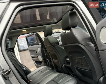 Сірий Ленд Ровер Рендж Ровер Евок, об'ємом двигуна 2 л та пробігом 98 тис. км за 22400 $, фото 37 на Automoto.ua