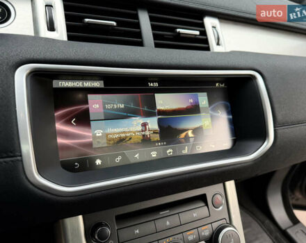 Сірий Ленд Ровер Рендж Ровер Евок, об'ємом двигуна 2 л та пробігом 98 тис. км за 22400 $, фото 17 на Automoto.ua