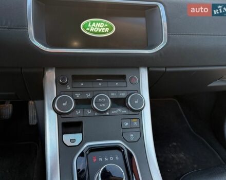 Сірий Ленд Ровер Рендж Ровер Евок, об'ємом двигуна 2 л та пробігом 88 тис. км за 20500 $, фото 25 на Automoto.ua