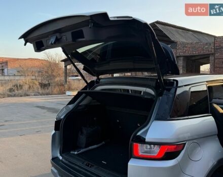 Сірий Ленд Ровер Рендж Ровер Евок, об'ємом двигуна 2 л та пробігом 88 тис. км за 20500 $, фото 14 на Automoto.ua