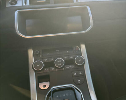 Серый Ленд Ровер Рендж Ровер Эвок, объемом двигателя 2 л и пробегом 125 тыс. км за 24000 $, фото 10 на Automoto.ua