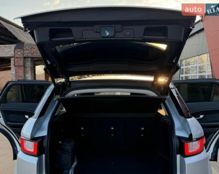 Сірий Ленд Ровер Рендж Ровер Евок, об'ємом двигуна 2 л та пробігом 88 тис. км за 20500 $, фото 8 на Automoto.ua