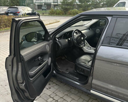 Серый Ленд Ровер Рендж Ровер Эвок, объемом двигателя 2 л и пробегом 125 тыс. км за 24000 $, фото 6 на Automoto.ua