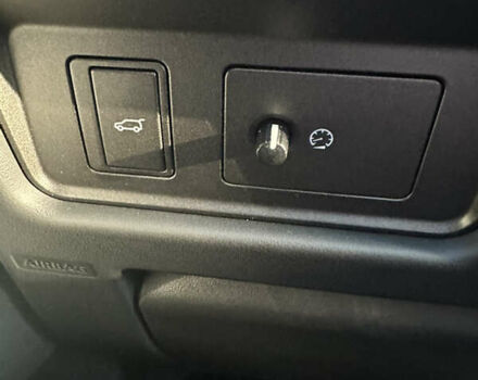 Серый Ленд Ровер Рендж Ровер Эвок, объемом двигателя 2 л и пробегом 125 тыс. км за 24000 $, фото 12 на Automoto.ua