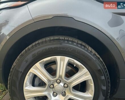 Сірий Ленд Ровер Рендж Ровер Евок, об'ємом двигуна 2 л та пробігом 160 тис. км за 15900 $, фото 12 на Automoto.ua