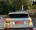 Сірий Ленд Ровер Рендж Ровер Евок, об'ємом двигуна 2 л та пробігом 230 тис. км за 13500 $, фото 7 на Automoto.ua