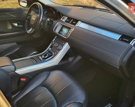 Серый Ленд Ровер Рендж Ровер Эвок, объемом двигателя 2 л и пробегом 242 тыс. км за 19999 $, фото 17 на Automoto.ua