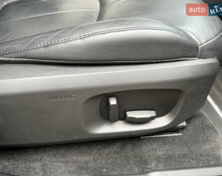 Сірий Ленд Ровер Рендж Ровер Евок, об'ємом двигуна 2 л та пробігом 98 тис. км за 22400 $, фото 34 на Automoto.ua