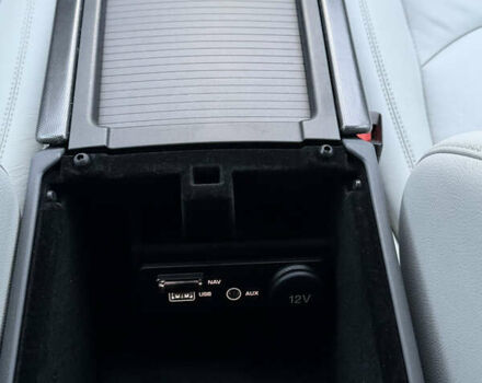 Сірий Ленд Ровер Рендж Ровер Евок, об'ємом двигуна 2 л та пробігом 103 тис. км за 18500 $, фото 11 на Automoto.ua