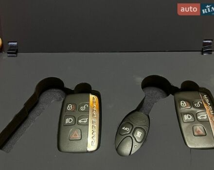 Серый Ленд Ровер Рендж Ровер Эвок, объемом двигателя 2 л и пробегом 59 тыс. км за 30000 $, фото 18 на Automoto.ua