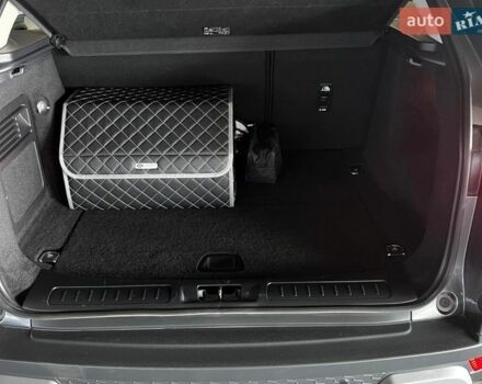 Серый Ленд Ровер Рендж Ровер Эвок, объемом двигателя 2 л и пробегом 59 тыс. км за 30000 $, фото 5 на Automoto.ua