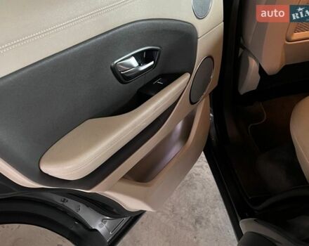 Серый Ленд Ровер Рендж Ровер Эвок, объемом двигателя 2 л и пробегом 59 тыс. км за 30000 $, фото 9 на Automoto.ua