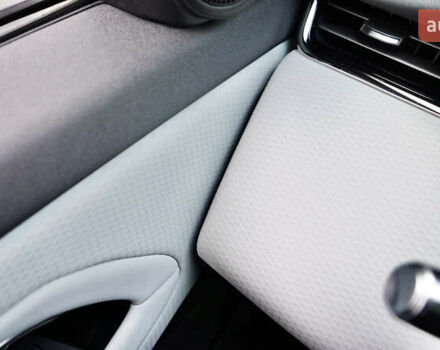 Серый Ленд Ровер Рендж Ровер Эвок, объемом двигателя 2 л и пробегом 95 тыс. км за 37800 $, фото 28 на Automoto.ua