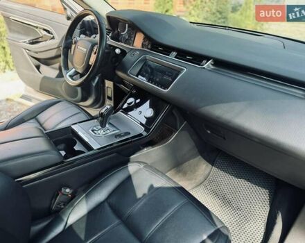 Серый Ленд Ровер Рендж Ровер Эвок, объемом двигателя 2 л и пробегом 84 тыс. км за 33500 $, фото 1 на Automoto.ua