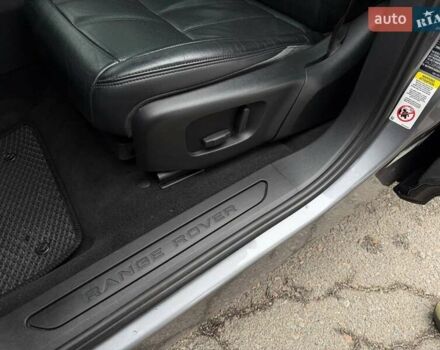 Серый Ленд Ровер Рендж Ровер Эвок, объемом двигателя 2 л и пробегом 85 тыс. км за 29500 $, фото 16 на Automoto.ua
