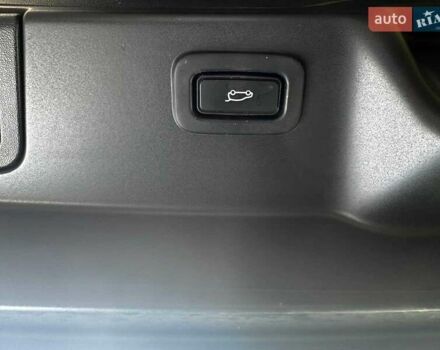 Серый Ленд Ровер Рендж Ровер Эвок, объемом двигателя 2 л и пробегом 65 тыс. км за 33490 $, фото 25 на Automoto.ua