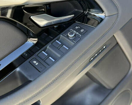 Сірий Ленд Ровер Рендж Ровер Евок, об'ємом двигуна 2 л та пробігом 71 тис. км за 29900 $, фото 22 на Automoto.ua