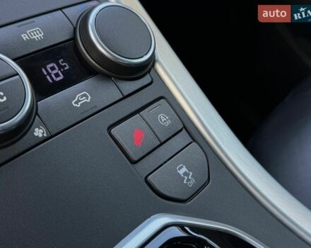 Серый Ленд Ровер Рендж Ровер Эвок, объемом двигателя 2 л и пробегом 130 тыс. км за 23900 $, фото 67 на Automoto.ua