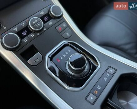 Серый Ленд Ровер Рендж Ровер Эвок, объемом двигателя 2 л и пробегом 130 тыс. км за 23900 $, фото 65 на Automoto.ua