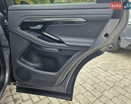 Ленд Ровер Рендж Ровер Эвок 2019 в Киеве на Automoto.ua Серый Ленд Ровер Рендж Ровер Эвок, объемом двигателя 2 л и пробегом 37 тыс. км за 35890 $, фото 29 на Automoto.ua
