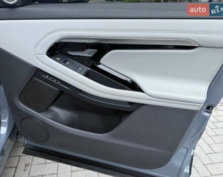 Сірий Ленд Ровер Рендж Ровер Евок, об'ємом двигуна 2 л та пробігом 161 тис. км за 29999 $, фото 58 на Automoto.ua