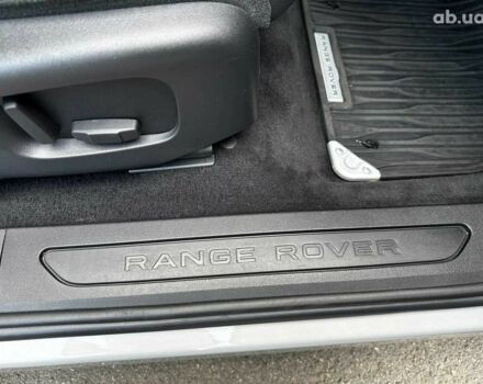 Сірий Ленд Ровер Рендж Ровер Евок, об'ємом двигуна 2 л та пробігом 65 тис. км за 30790 $, фото 30 на Automoto.ua