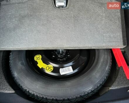 Серый Ленд Ровер Рендж Ровер Эвок, объемом двигателя 2 л и пробегом 130 тыс. км за 23900 $, фото 90 на Automoto.ua