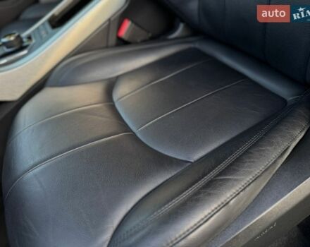 Серый Ленд Ровер Рендж Ровер Эвок, объемом двигателя 2 л и пробегом 130 тыс. км за 23900 $, фото 41 на Automoto.ua