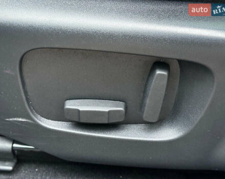 Сірий Ленд Ровер Рендж Ровер Евок, об'ємом двигуна 2 л та пробігом 65 тис. км за 28000 $, фото 32 на Automoto.ua