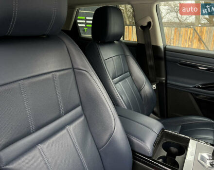 Сірий Ленд Ровер Рендж Ровер Евок, об'ємом двигуна 2 л та пробігом 70 тис. км за 29000 $, фото 36 на Automoto.ua