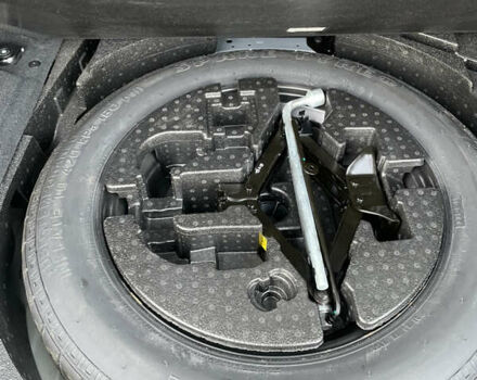 Сірий Ленд Ровер Рендж Ровер Евок, об'ємом двигуна 2 л та пробігом 36 тис. км за 35000 $, фото 11 на Automoto.ua