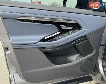 Серый Ленд Ровер Рендж Ровер Эвок, объемом двигателя 2 л и пробегом 83 тыс. км за 34990 $, фото 25 на Automoto.ua