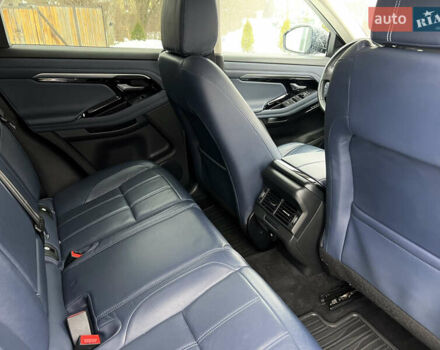 Сірий Ленд Ровер Рендж Ровер Евок, об'ємом двигуна 2 л та пробігом 70 тис. км за 29000 $, фото 28 на Automoto.ua