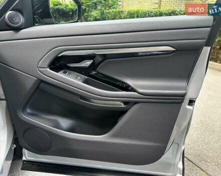 Серый Ленд Ровер Рендж Ровер Эвок, объемом двигателя 2 л и пробегом 65 тыс. км за 30790 $, фото 28 на Automoto.ua